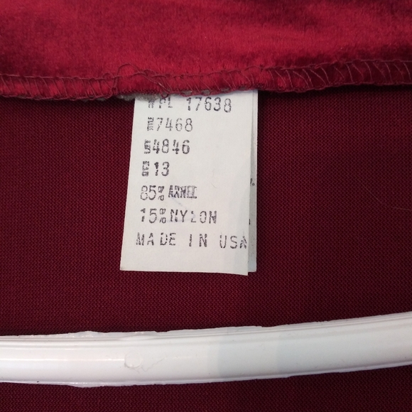 1980's velvet jumpsuit - Picture 5 of 7